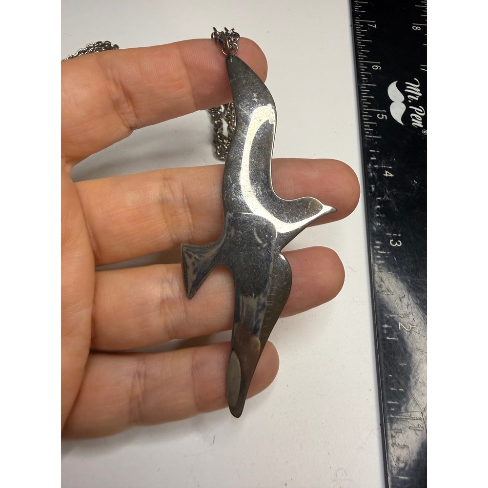 Silver Tone Seagull Bird Pendant Necklace Minimalist Coastal Statement Jewelry